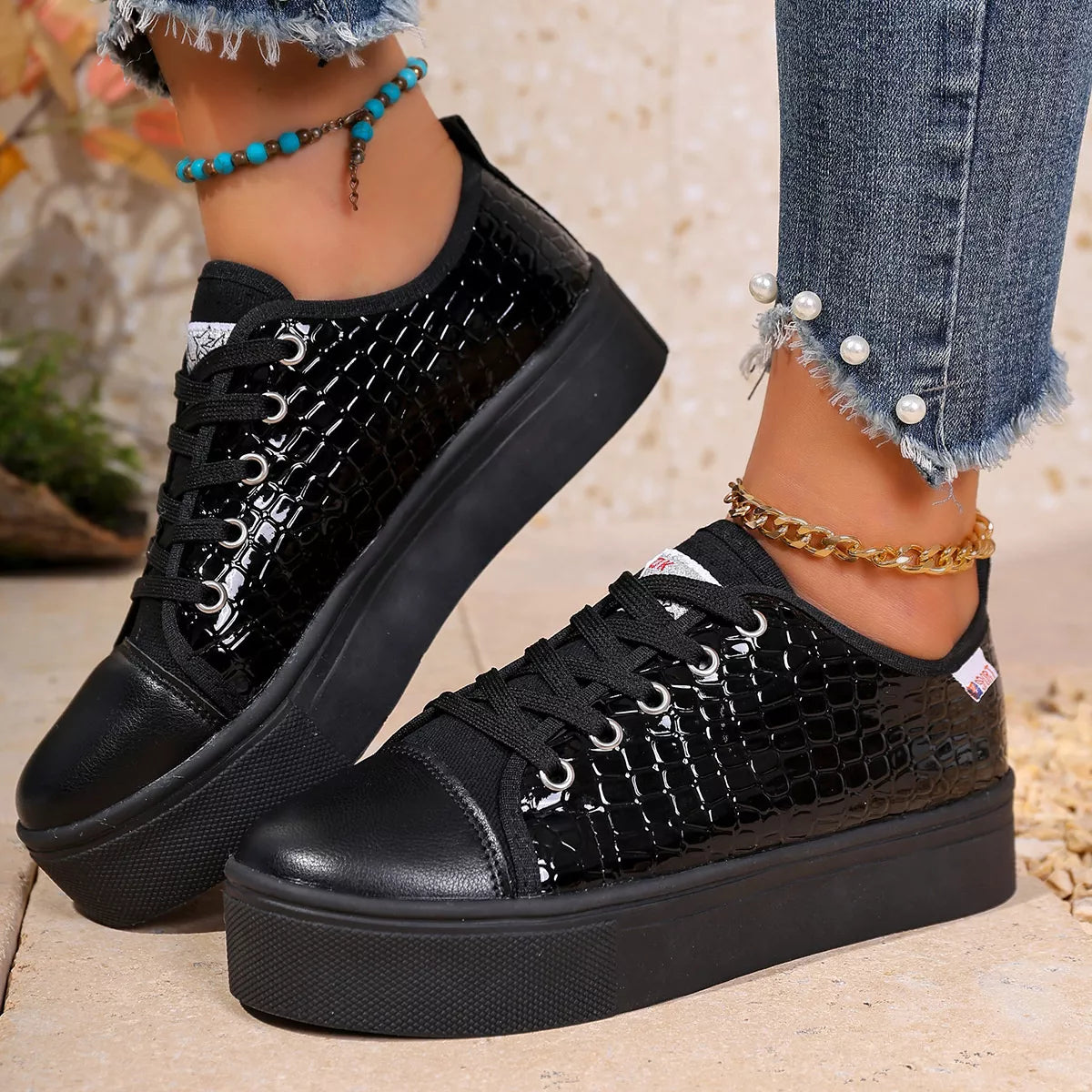 Round Toe Platform Sneakers - Black