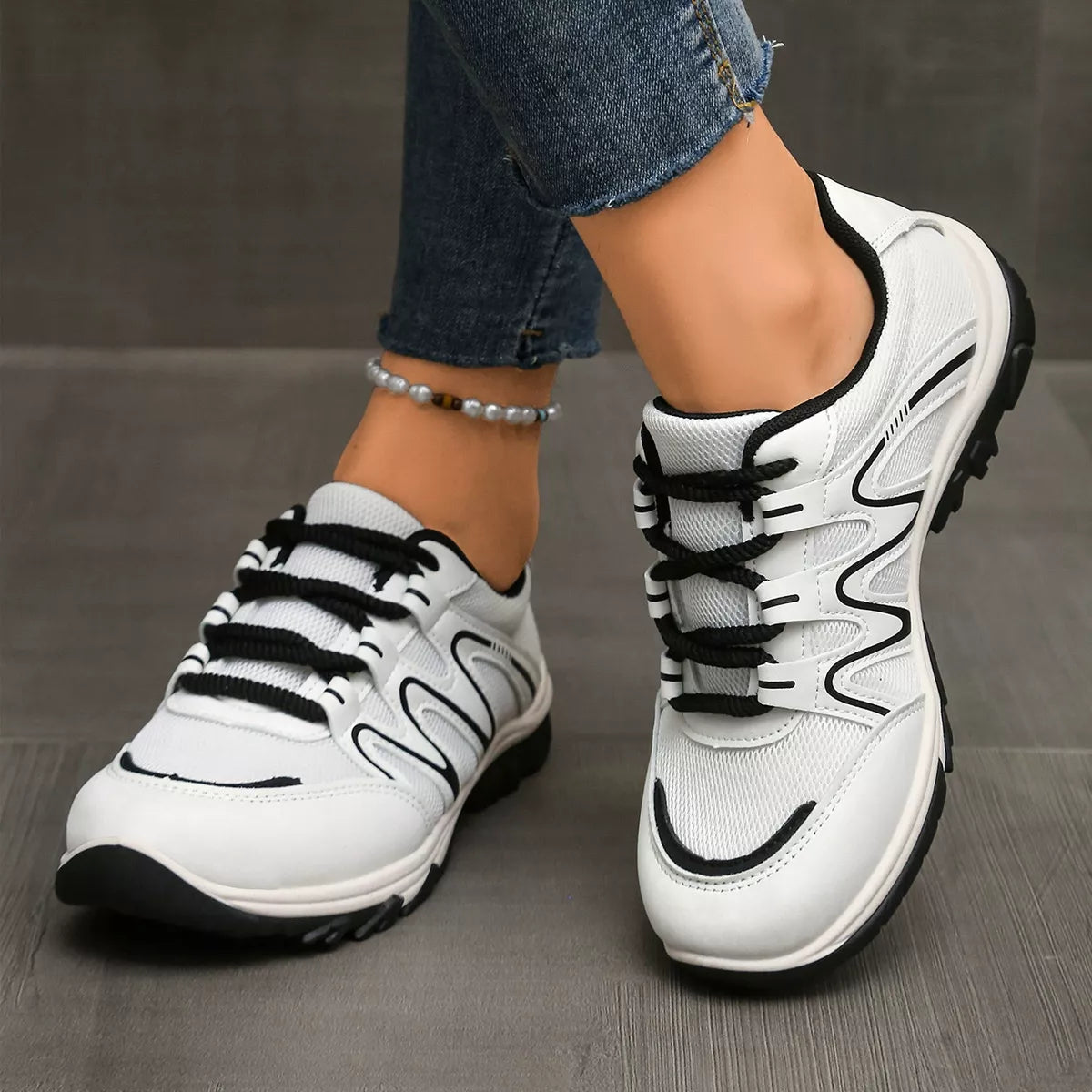 Lightweight Lace Up Athletic -