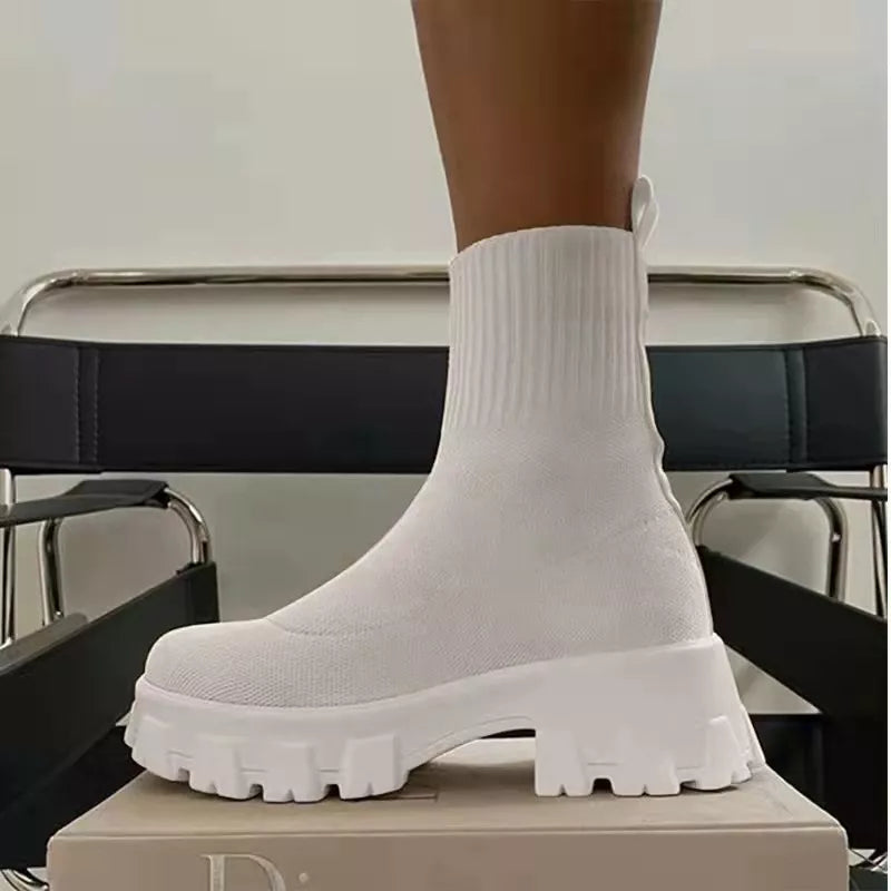 Round Toe Block Heels Boots -