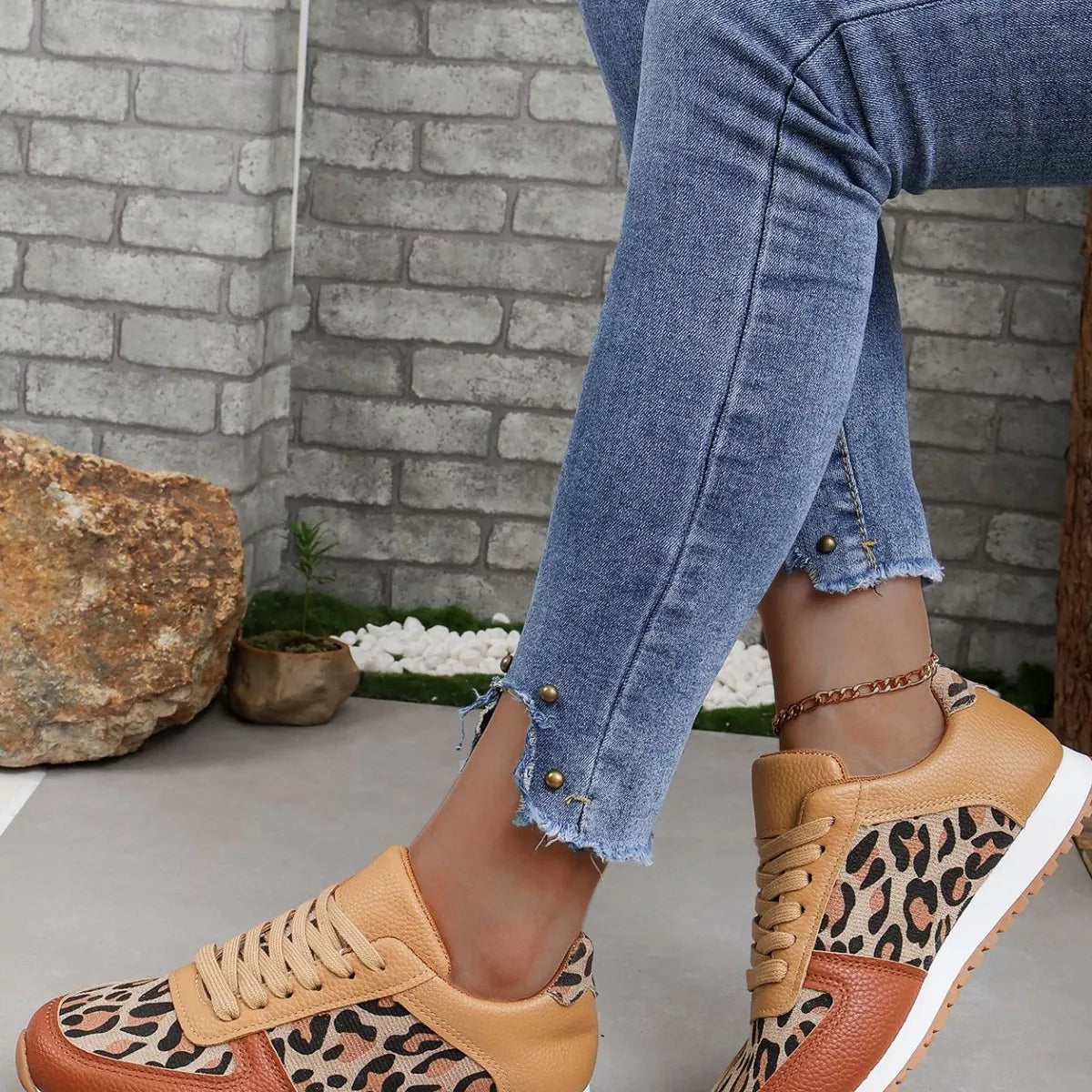 Leopard Print Casual Sneakers - Brown