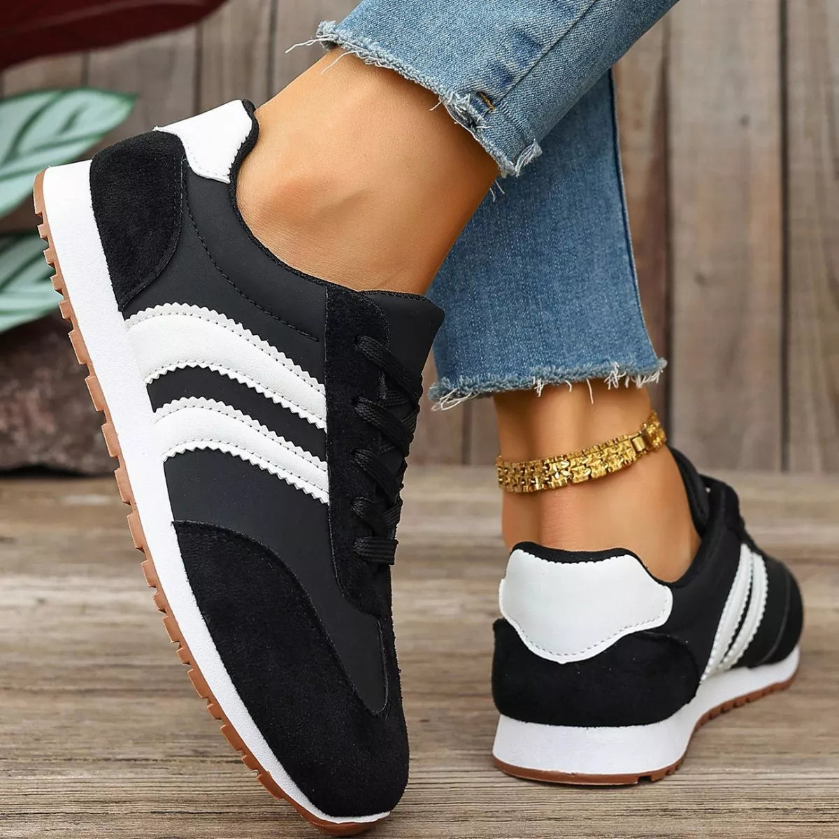 Striped Lace-Up Casual Sneakers -