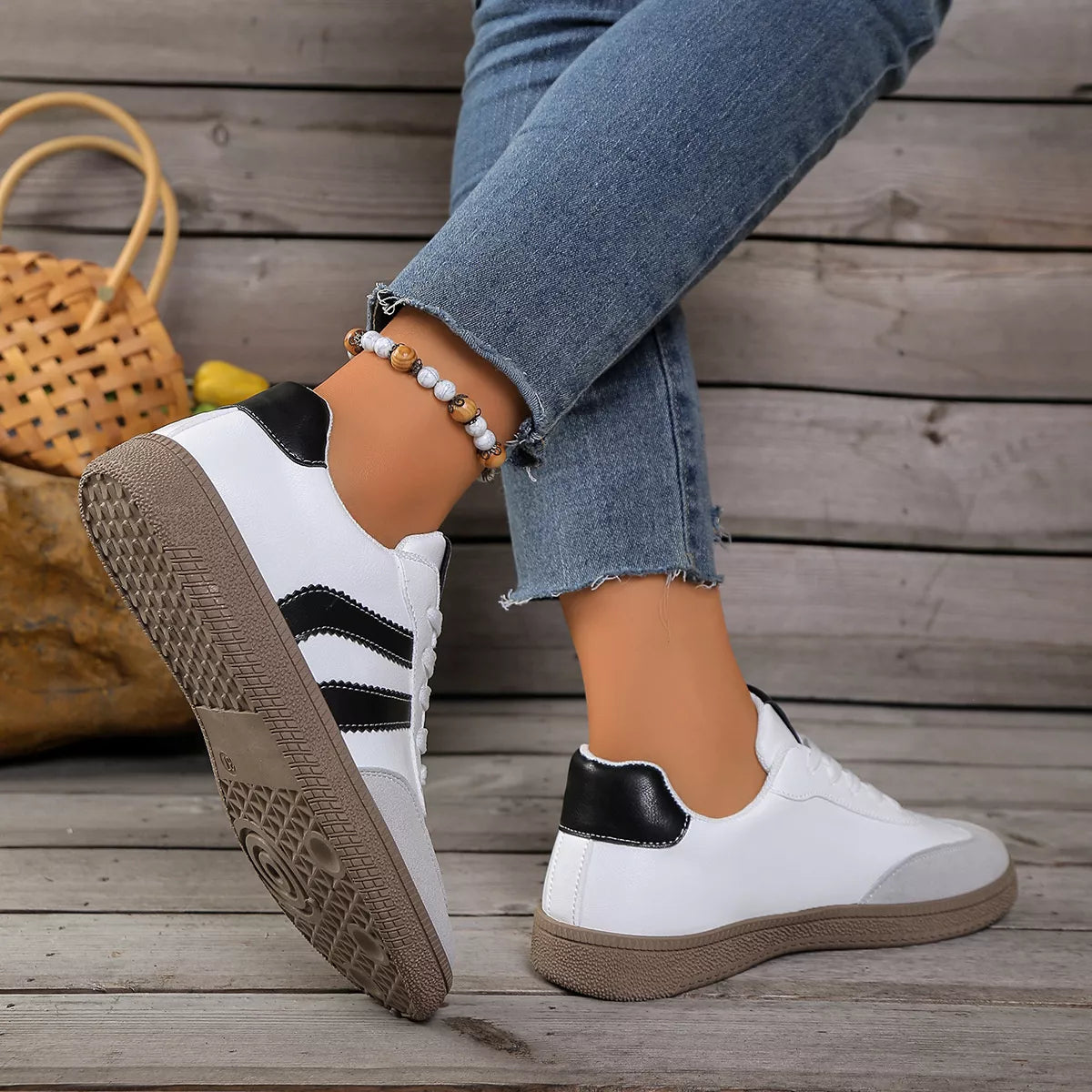 Lace Up Casual Sneakers -