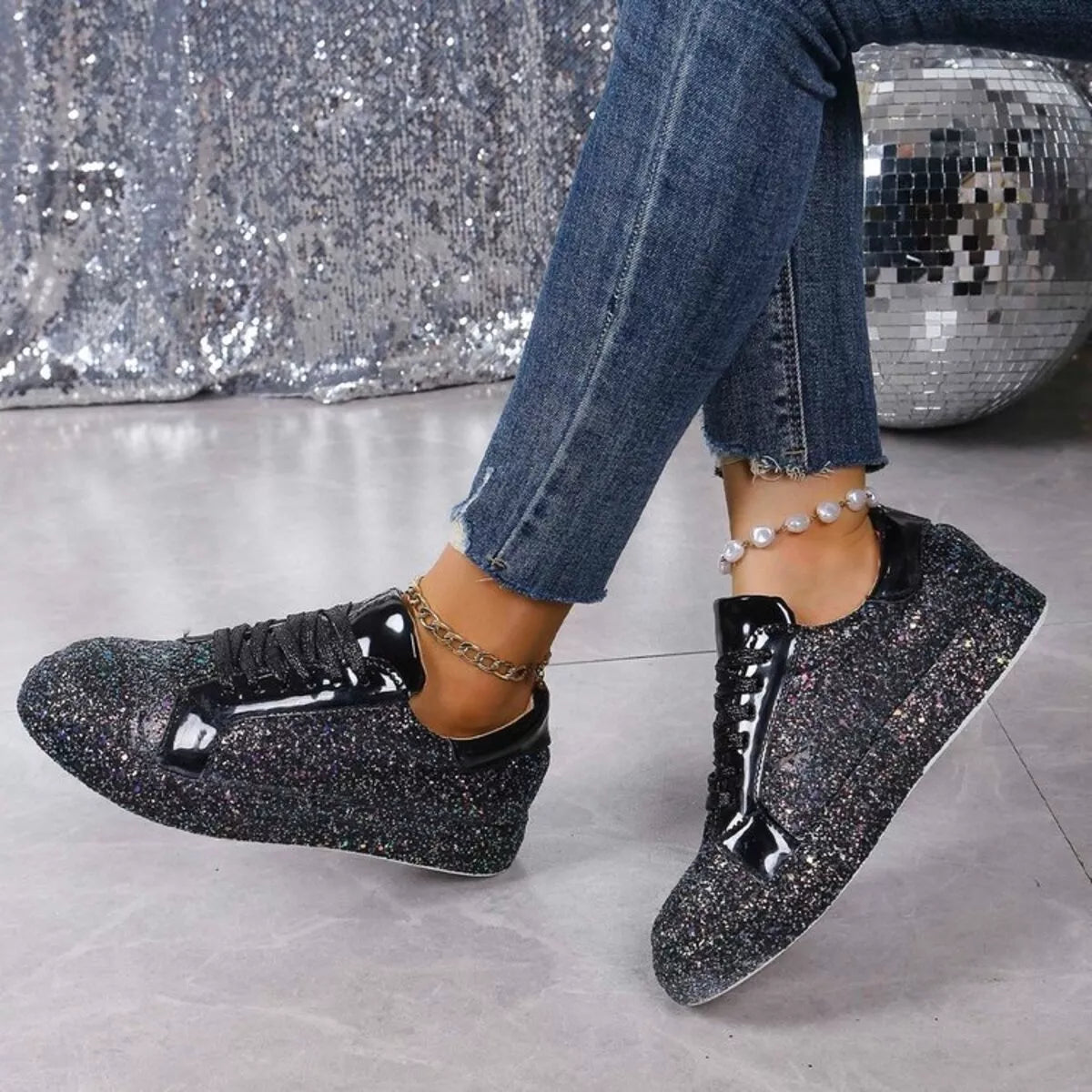 Sparkling Lace Up Sneakers - Black