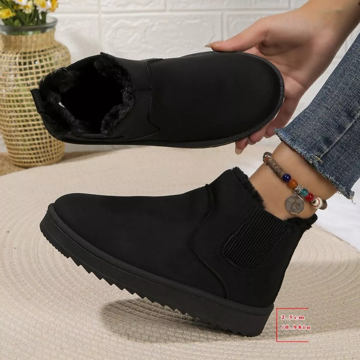 Round Toe Platform Boots - Black