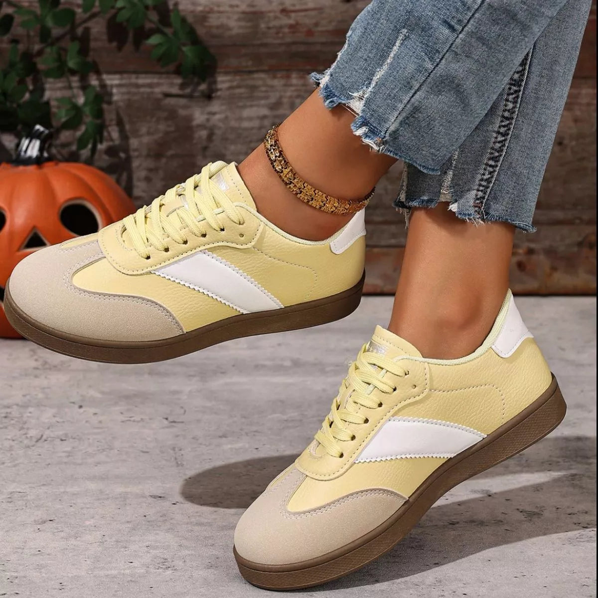 Round Toe Lace Up Sneakers -