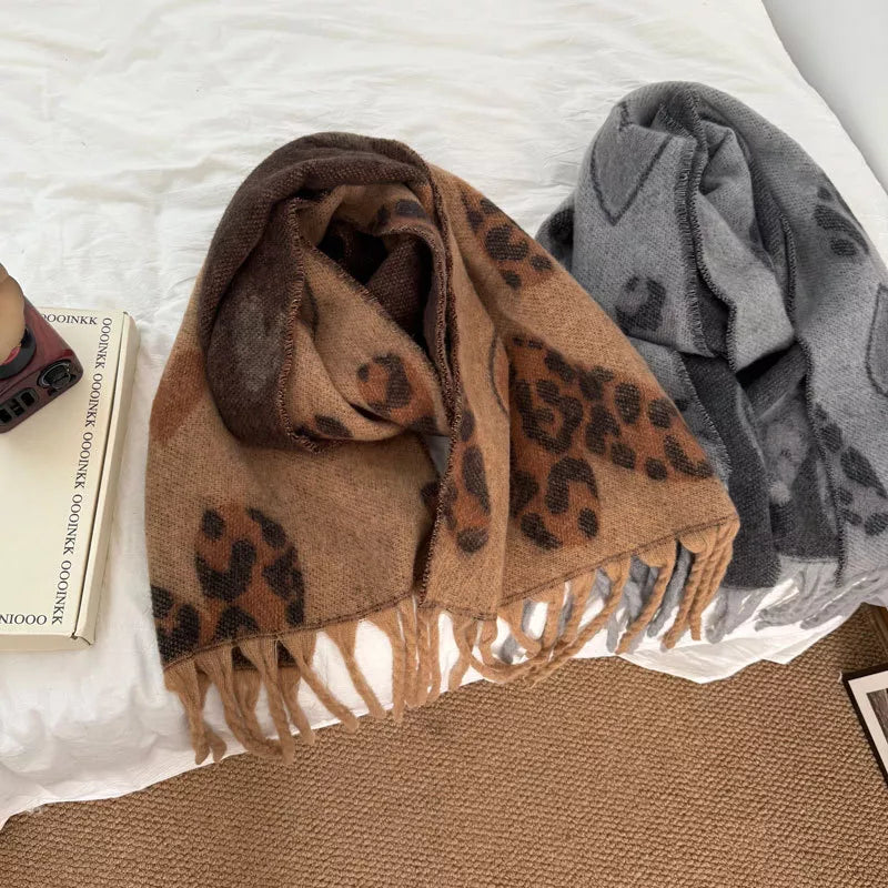 Leopard Heart Warm Scarf -