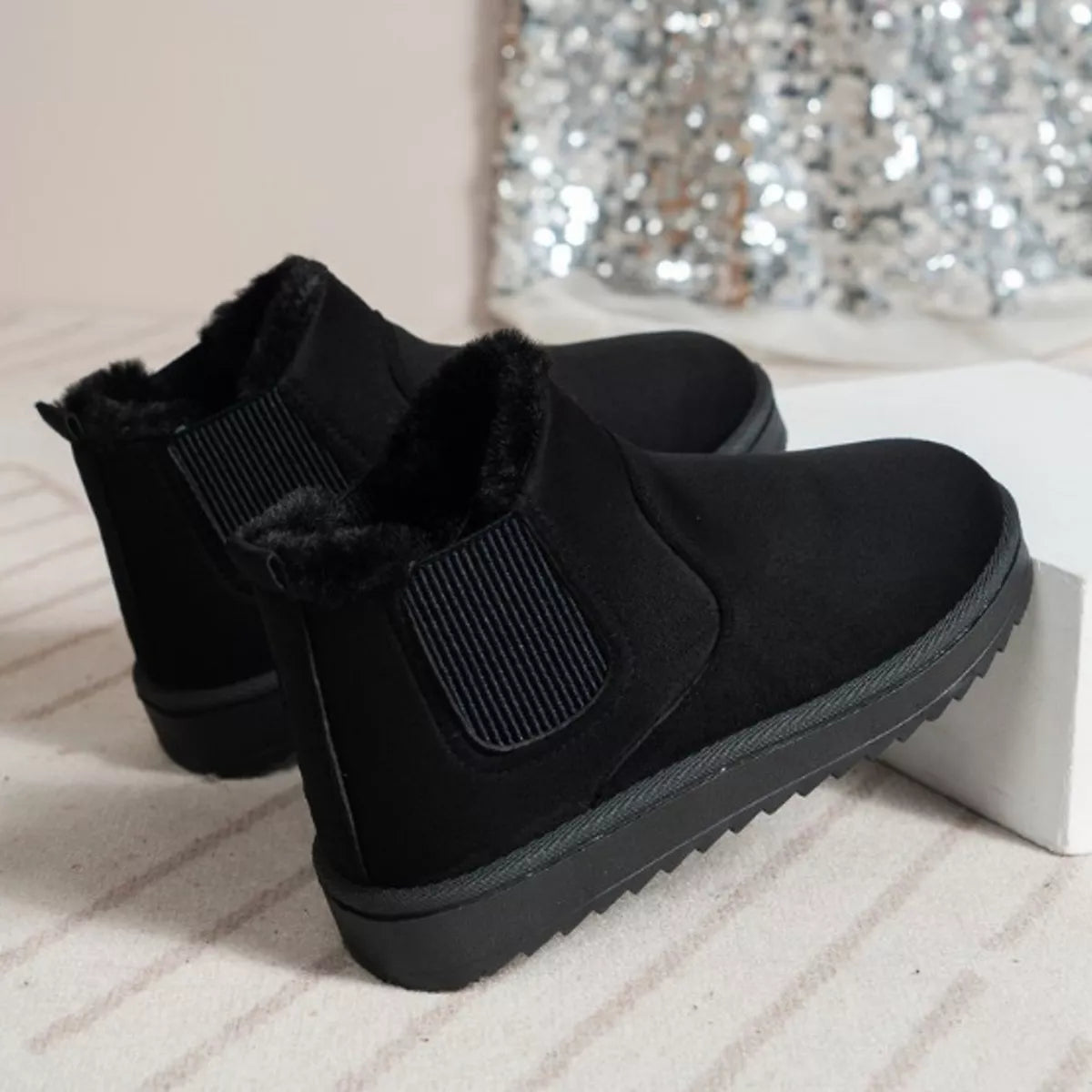 Round Toe Platform Boots - Black