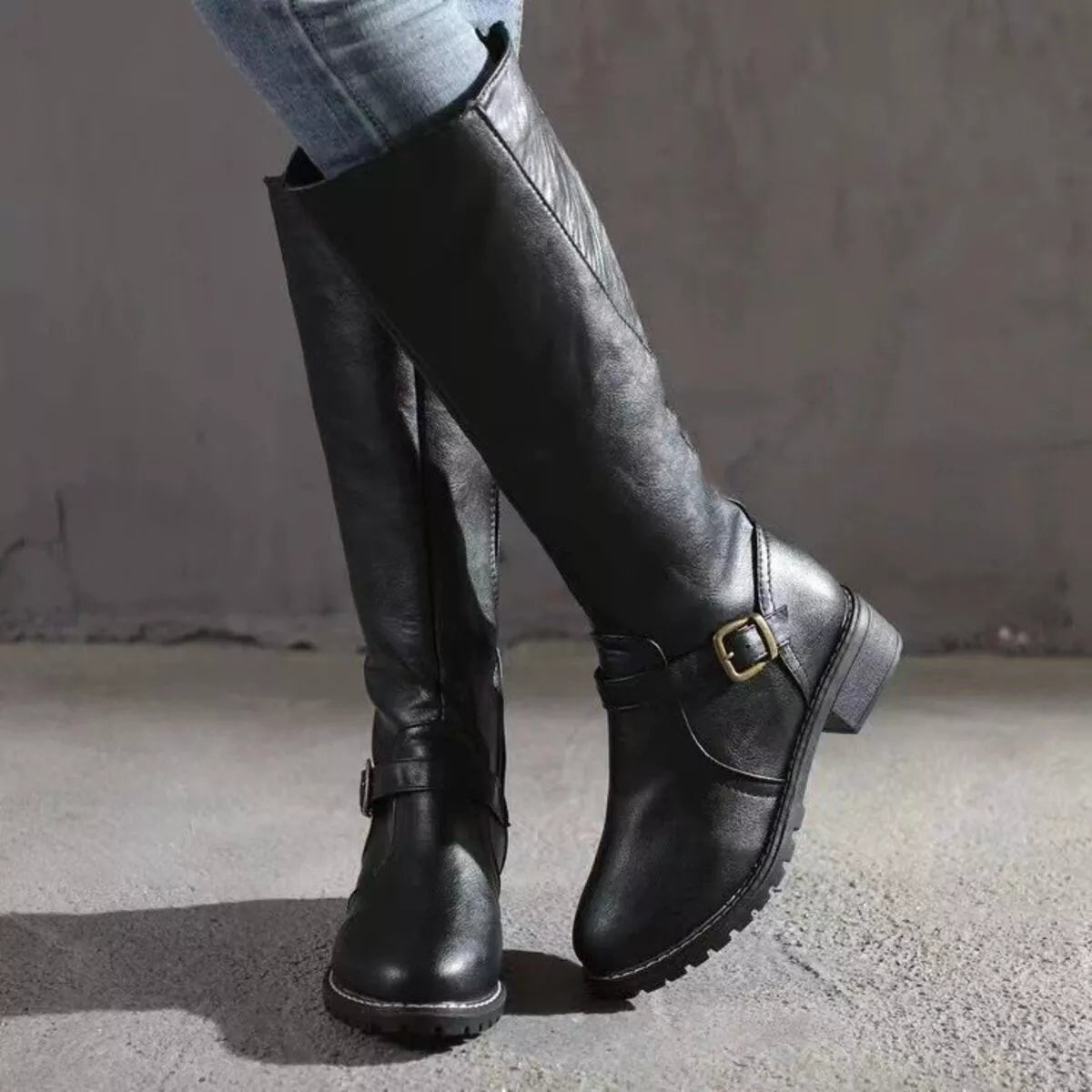 Round Toe Block Heels Boots -