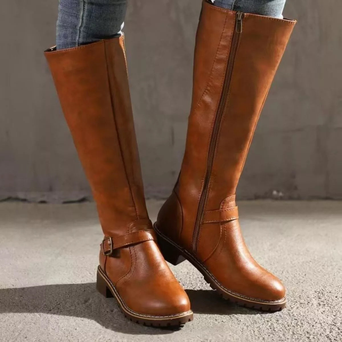 Round Toe Block Heels Boots -