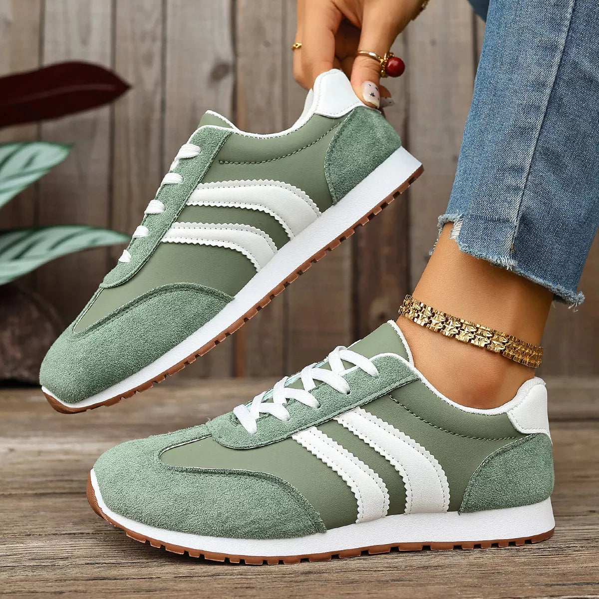 Striped Lace-Up Casual Sneakers -