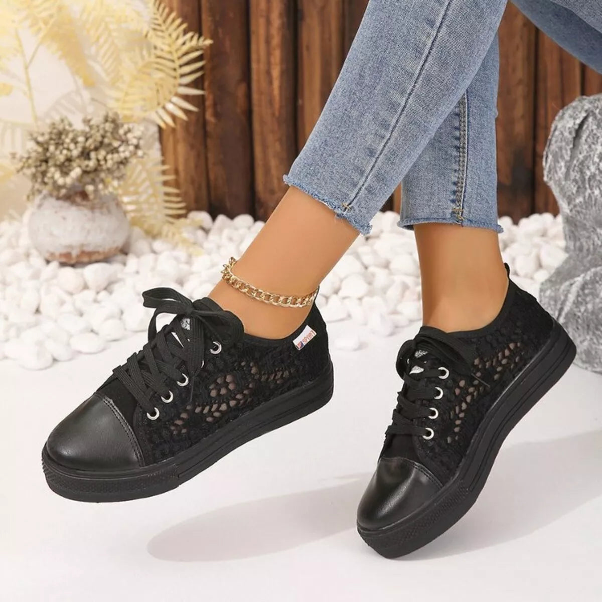 Hollow Out Platform Sneakers -