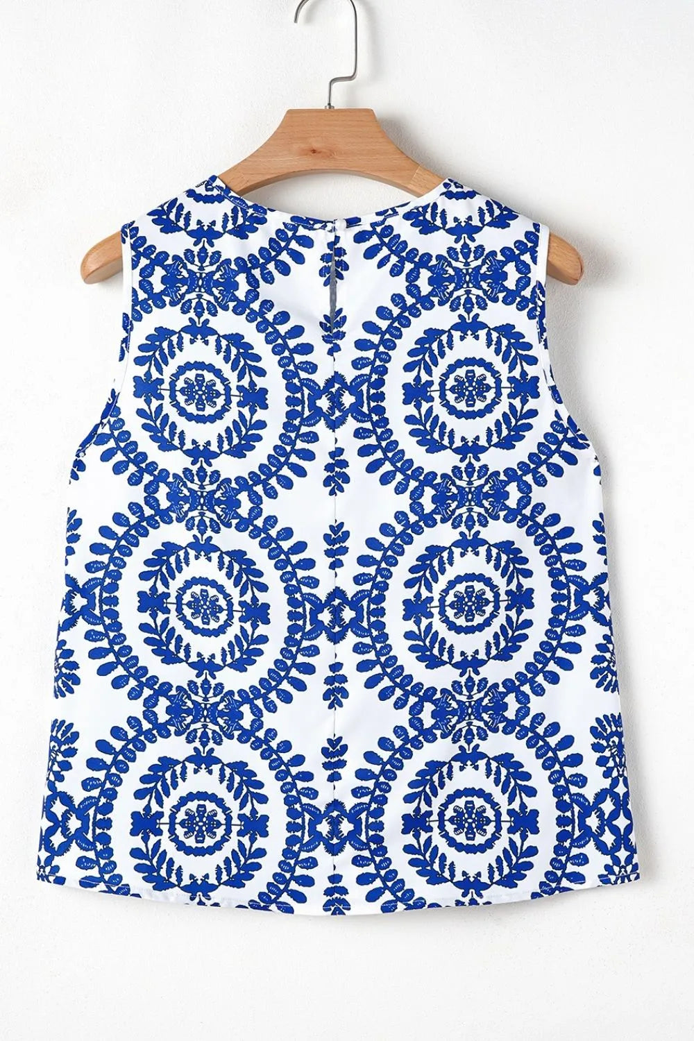 Printed Crew Neck Sleeveless Top -
