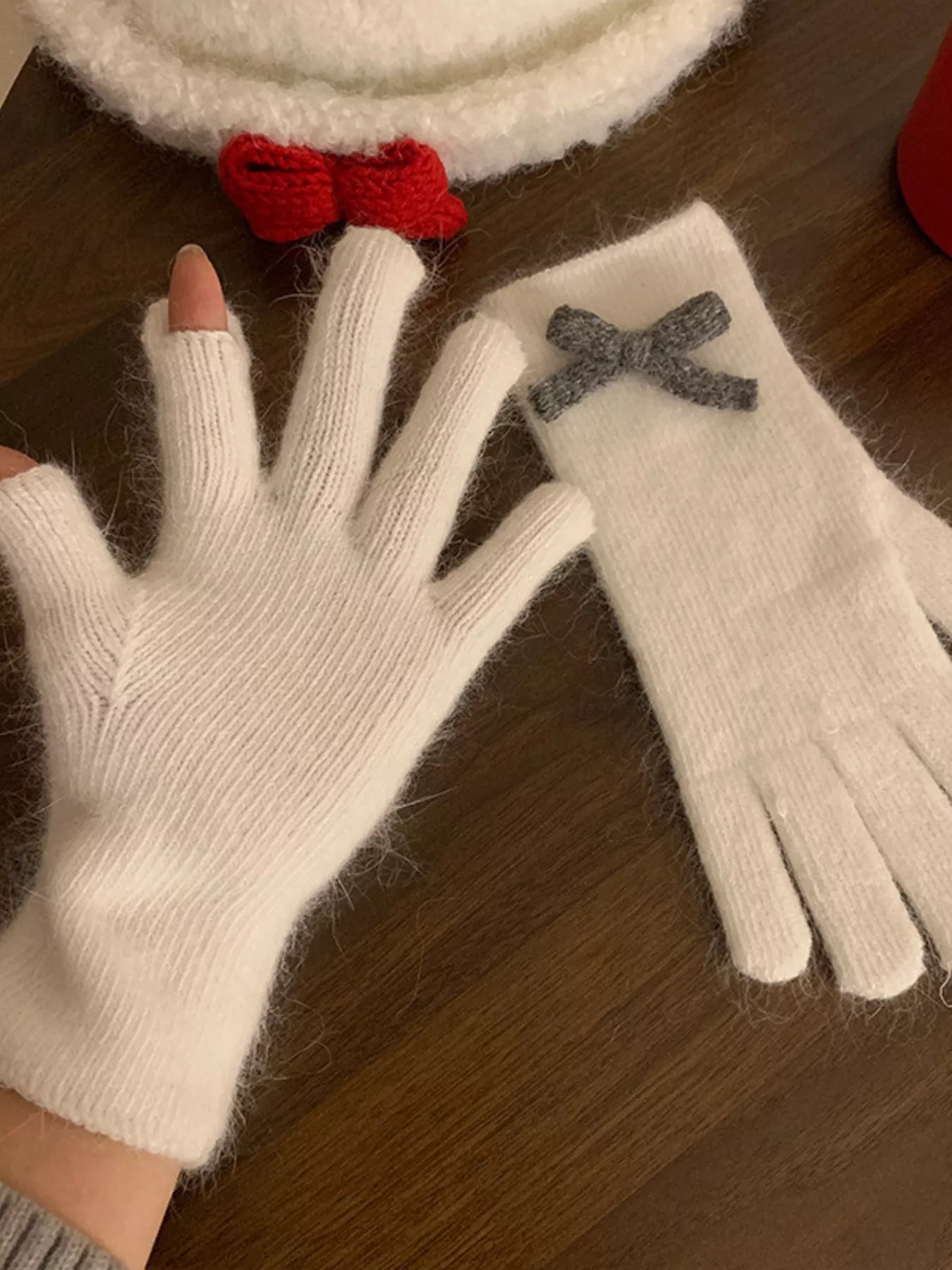 Bow-Accent Knit Gloves - White One Size