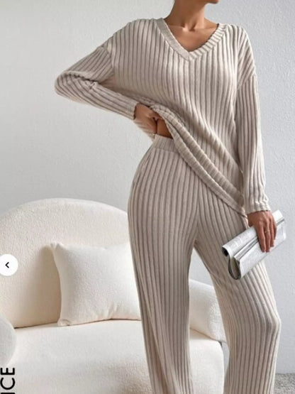 Ribbed Knit V-Neck Top and Pants Set -