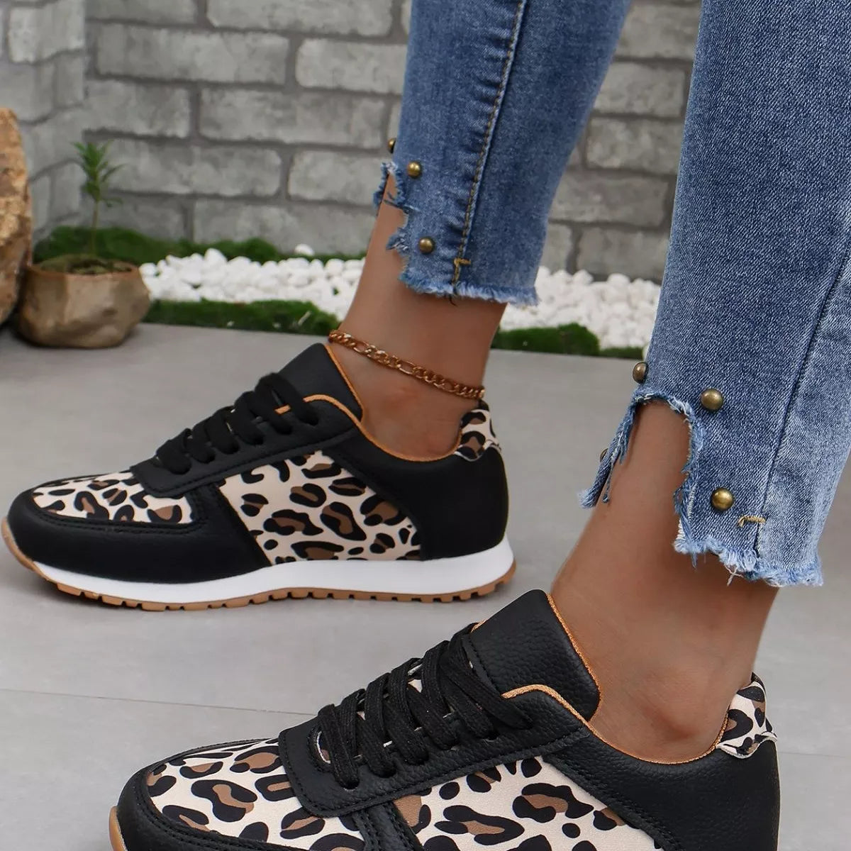 Leopard Print Casual Sneakers - Black