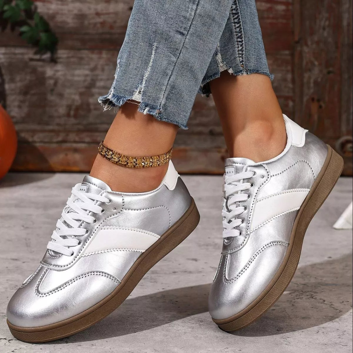 Round Toe Lace Up Sneakers -