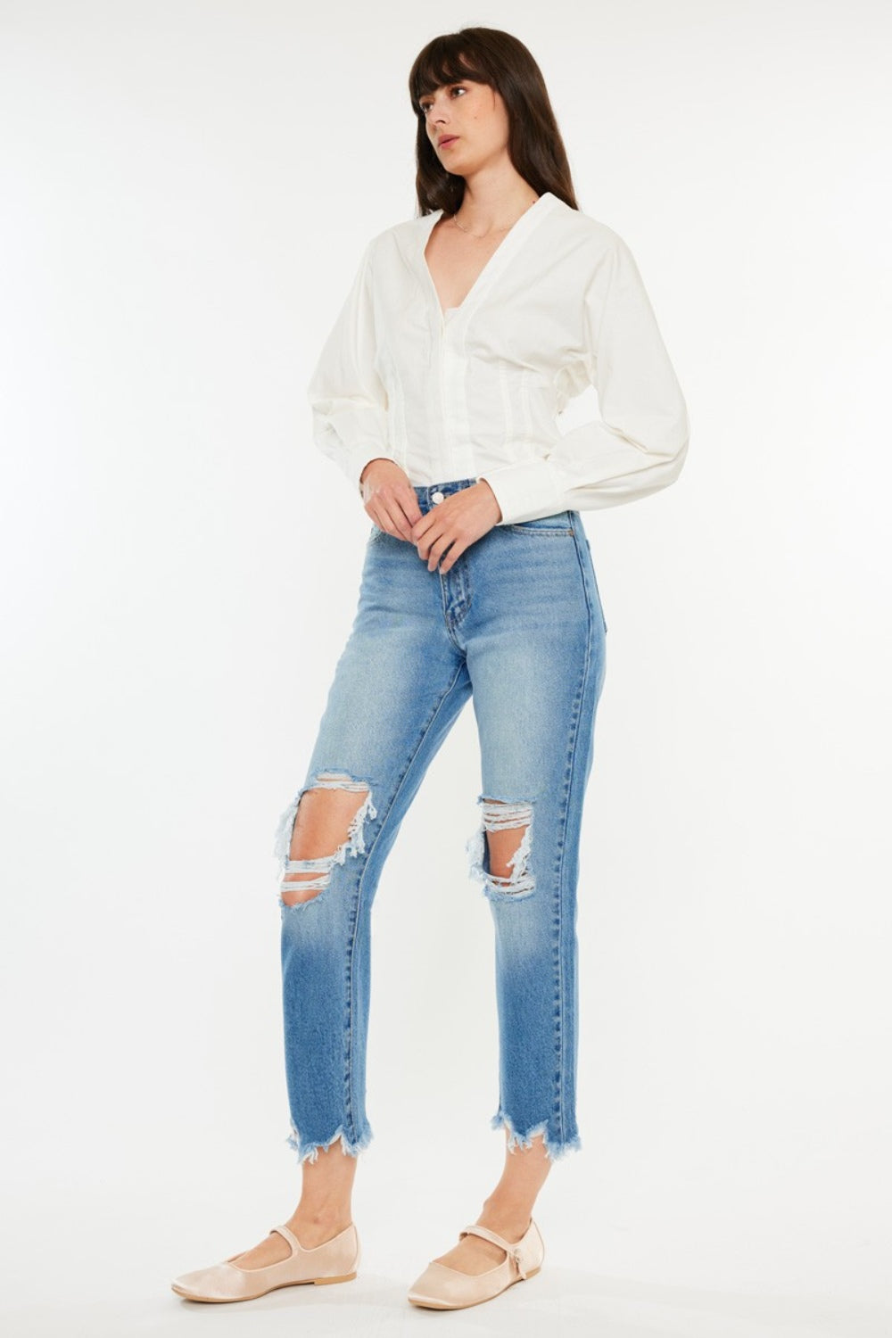 Distressed Frayed Hem Cropped Jeans - Medium