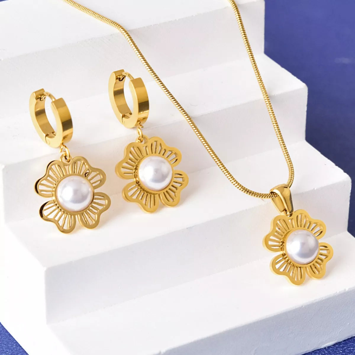 Gold-Plated Flower Jewelry Set - Gold One Size