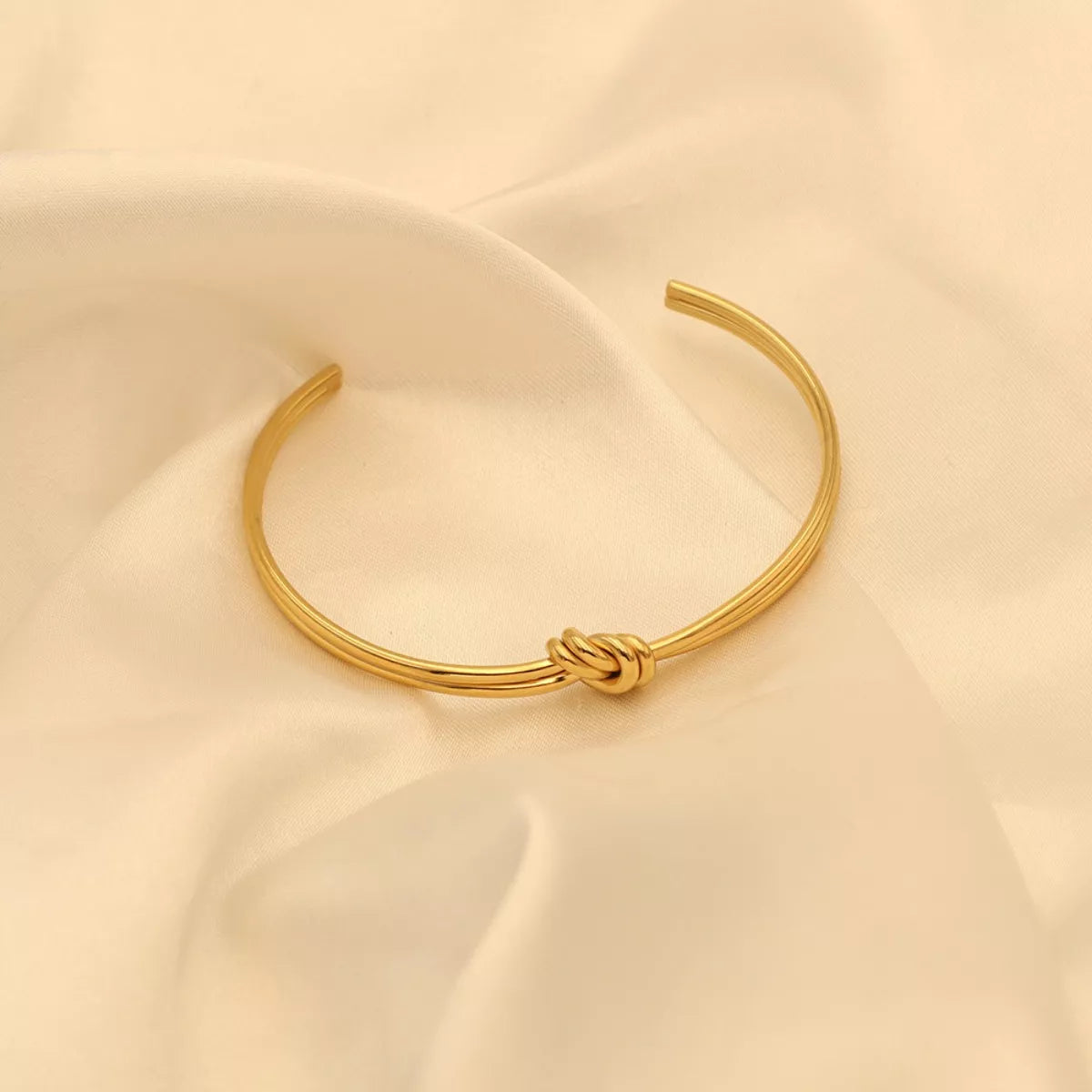 Knot Open Bracelet -