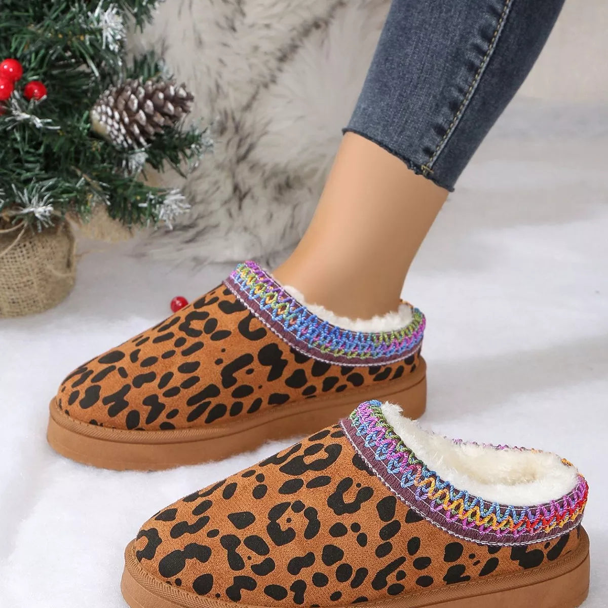 Leopard Print Plush Lined Warm Slip-Ons - Brown
