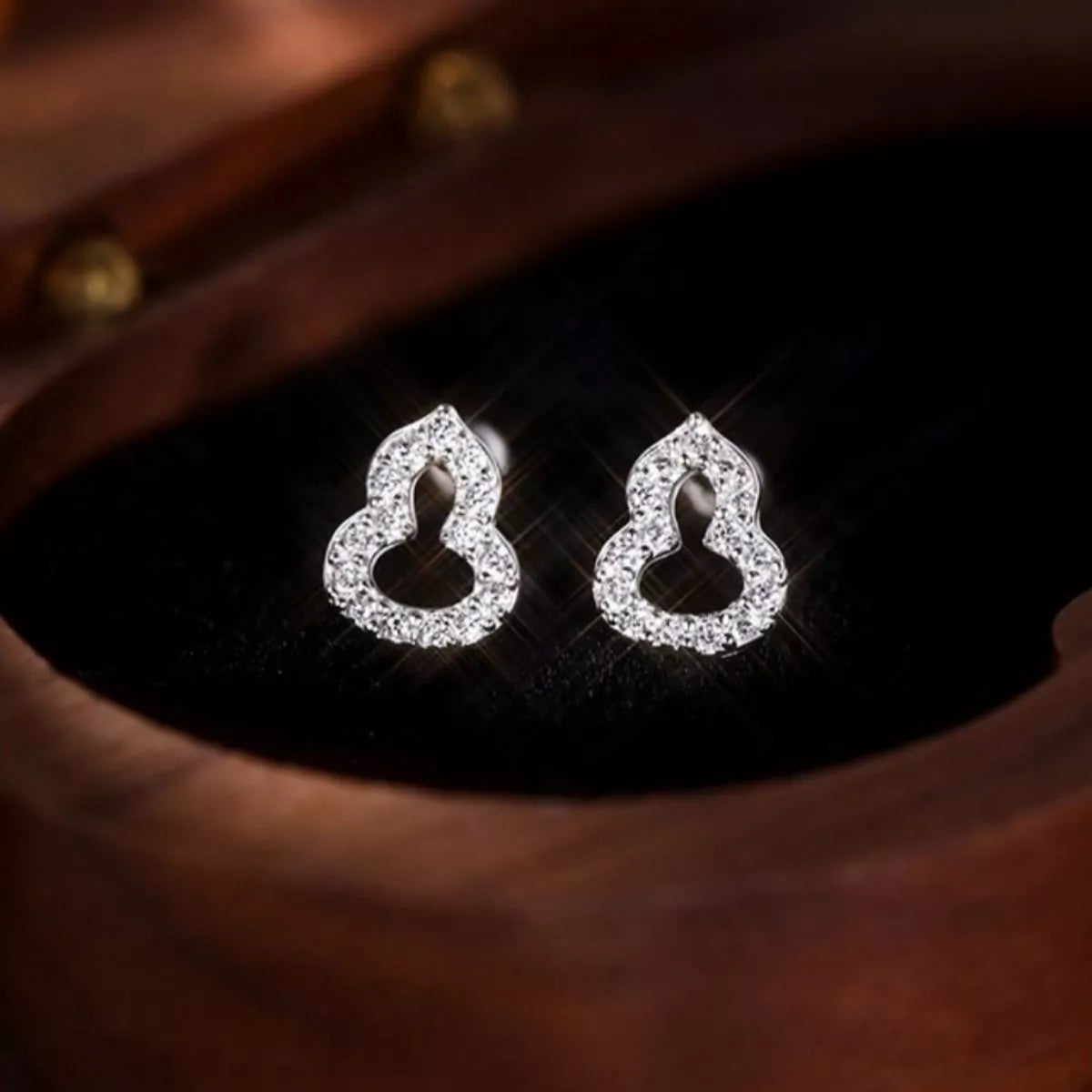 Gourd Shaped Stud Earrings -