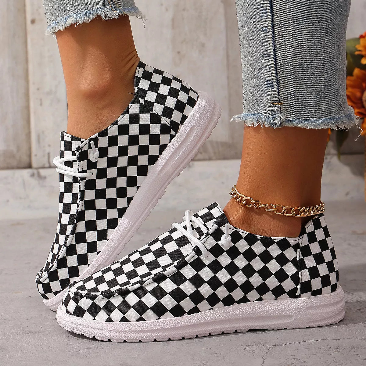Checkerboard Pattern Casual Sneakers -