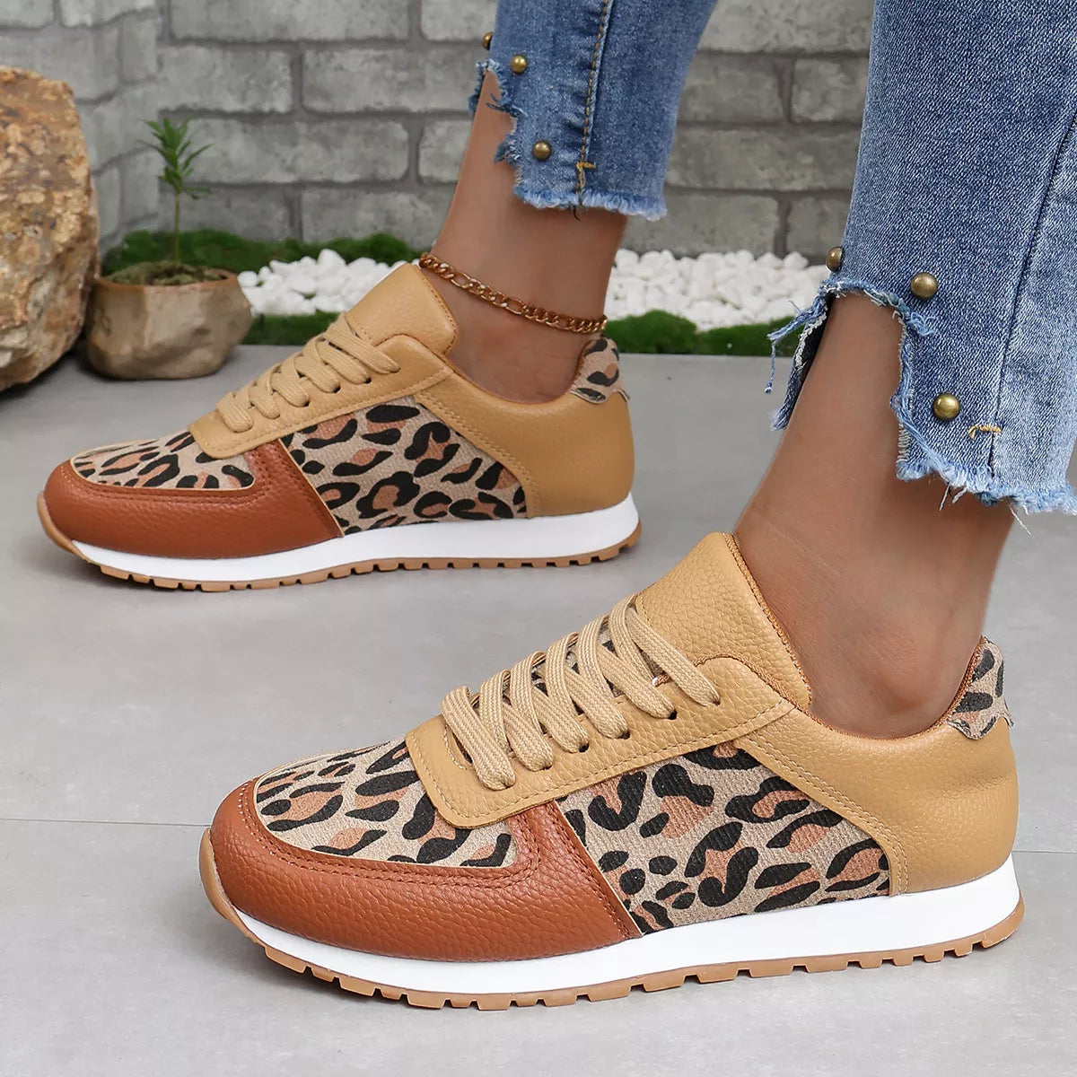 Leopard Print Casual Sneakers - Brown