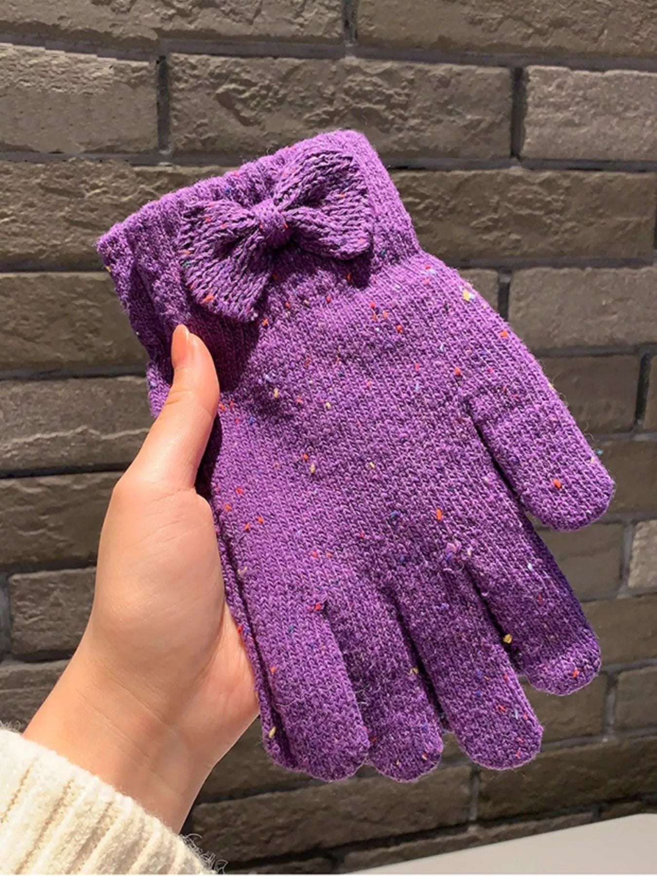 Knitted Bow Accent Gloves -