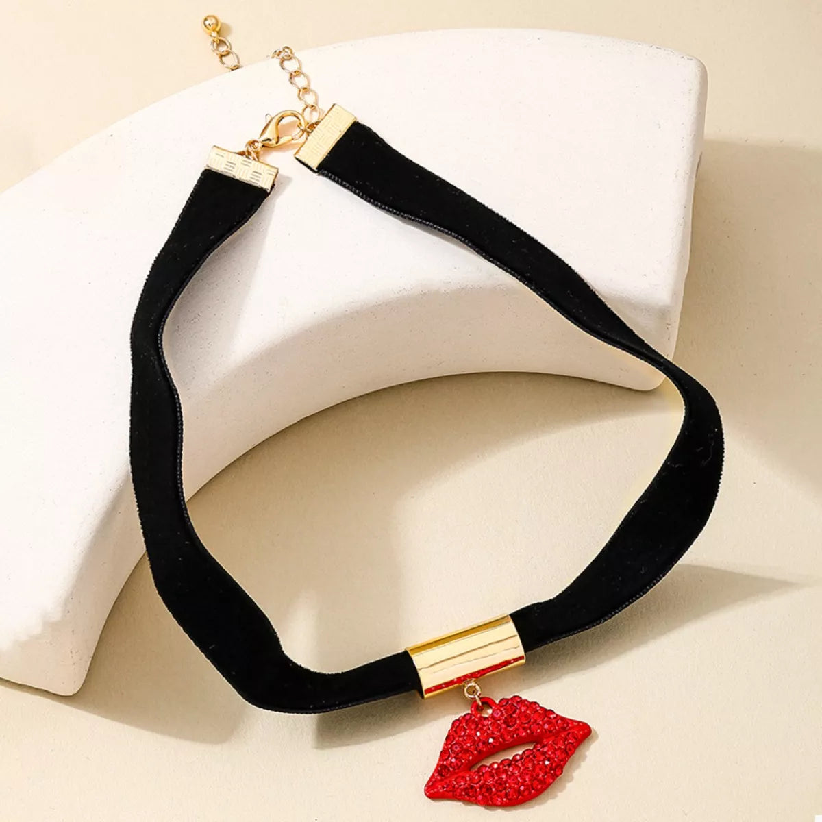 Rhinestone Lip Earrings and Necklace Jewelry Set -