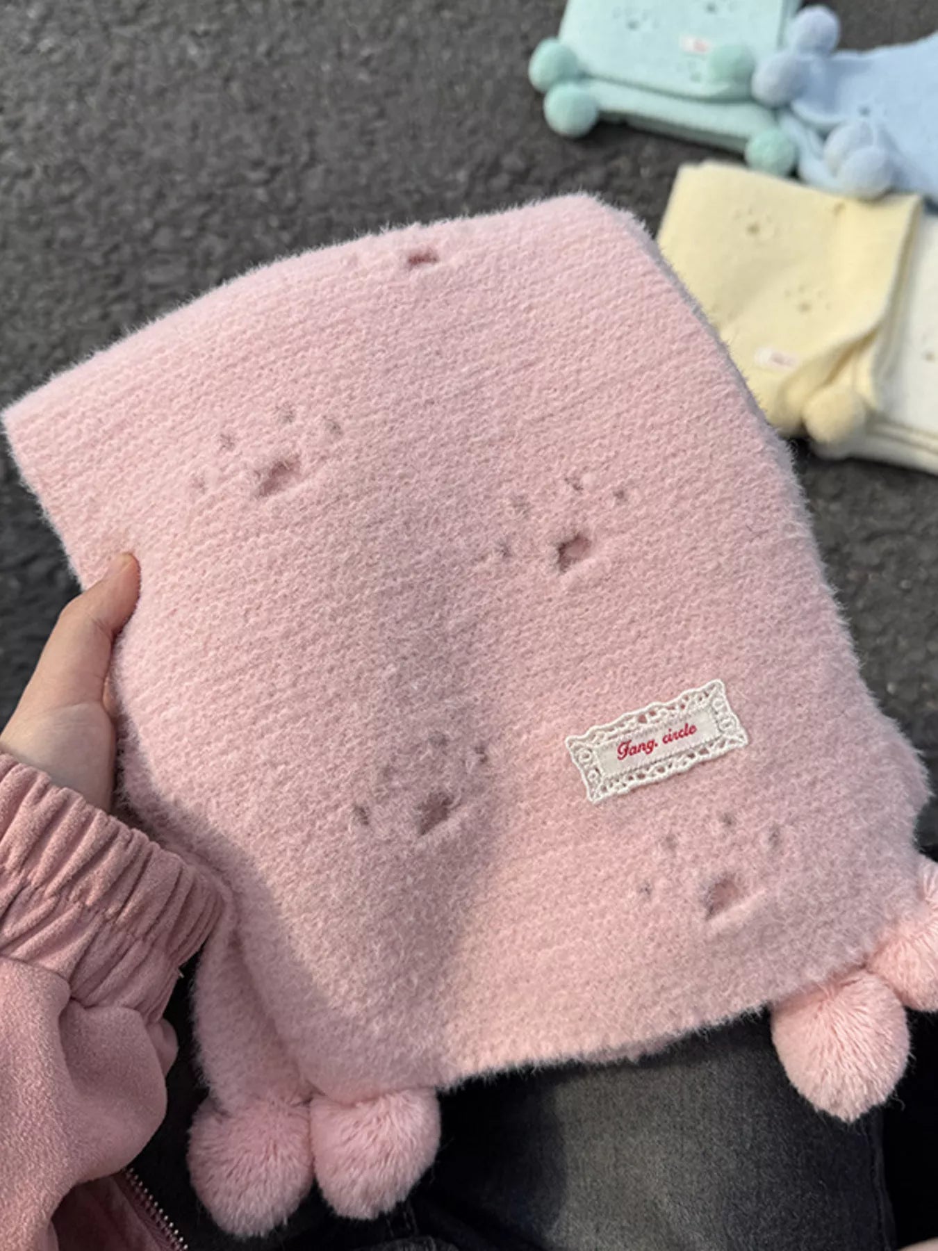 Cat Paw Pom-Pom Knitted Scarf - Tender Pink One Size