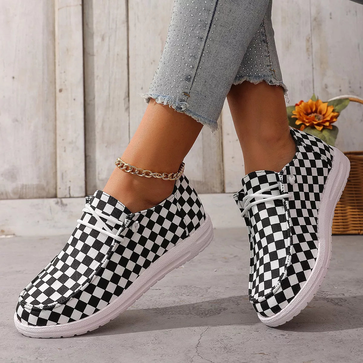 Checkerboard Pattern Casual Sneakers -