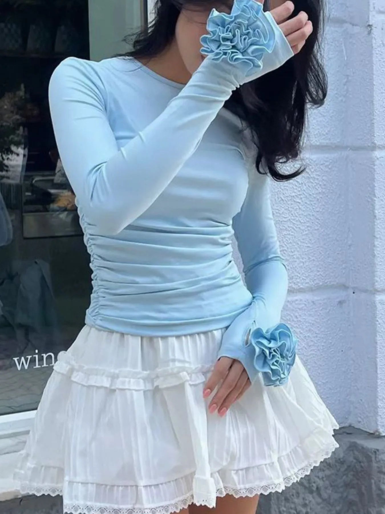 Flower Round Neck Long Sleeve T-Shirt - Light Blue