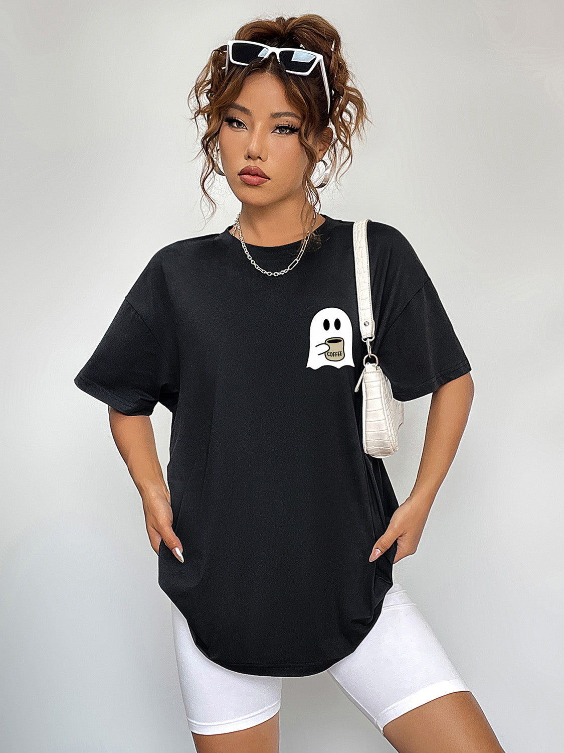 Round Neck Short Sleeve Ghost Graphic T-Shirt - Black