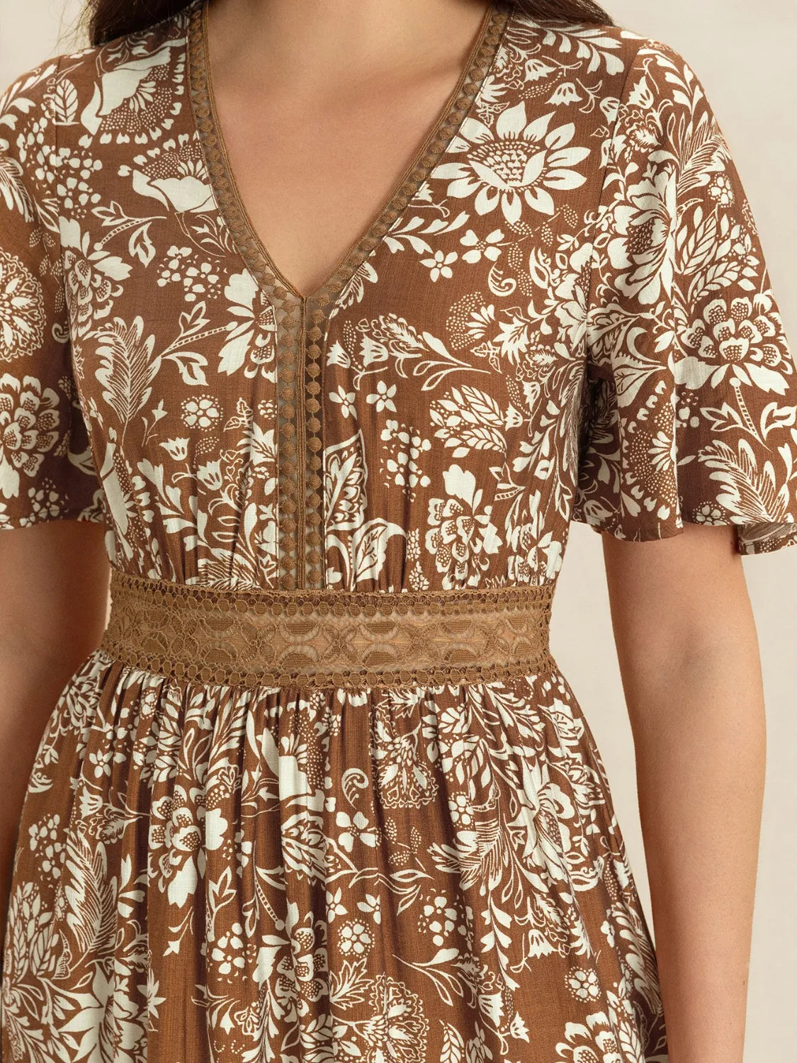 Lace Detail Printed Short Sleeve Midi Dress -