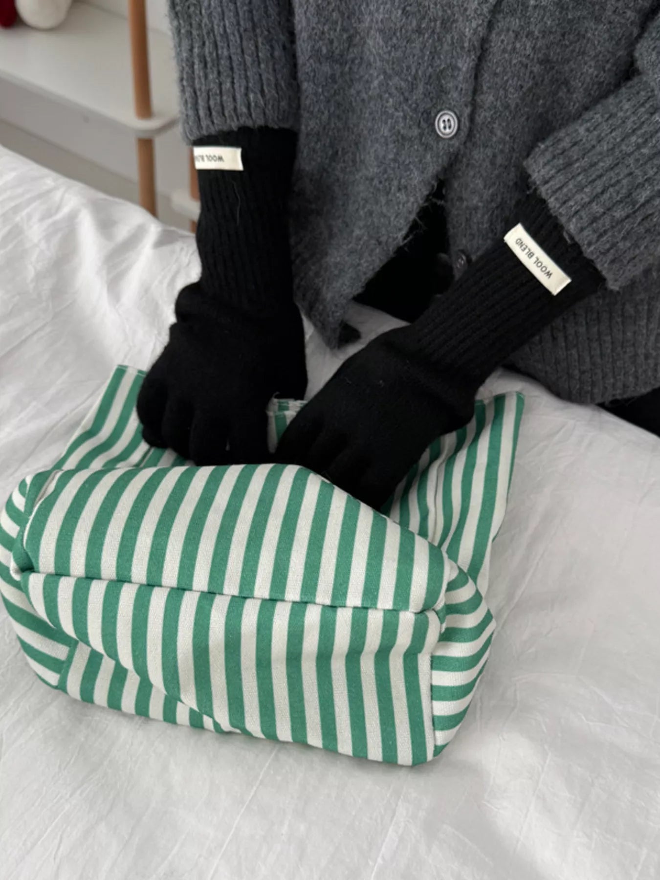 Warm Knitted Gloves - Black One Size
