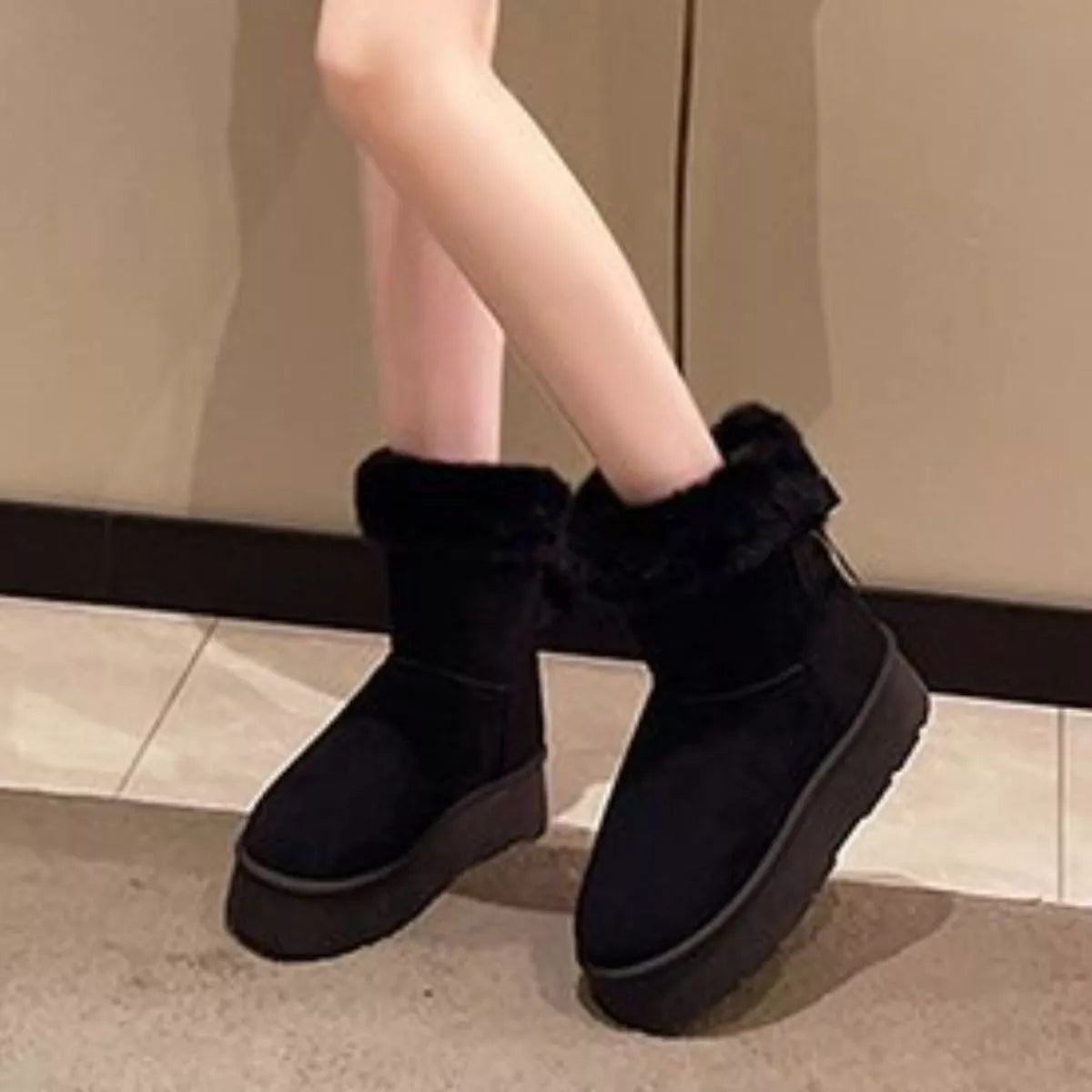 Round Toe Fuzzy Boots - Black
