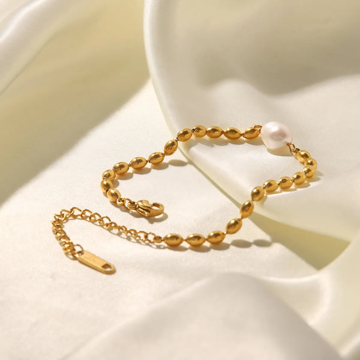 Pearl and Gold Chain Jewelry Set with Necklace and Bracelet -