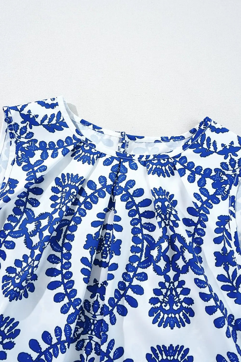 Printed Crew Neck Sleeveless Top -