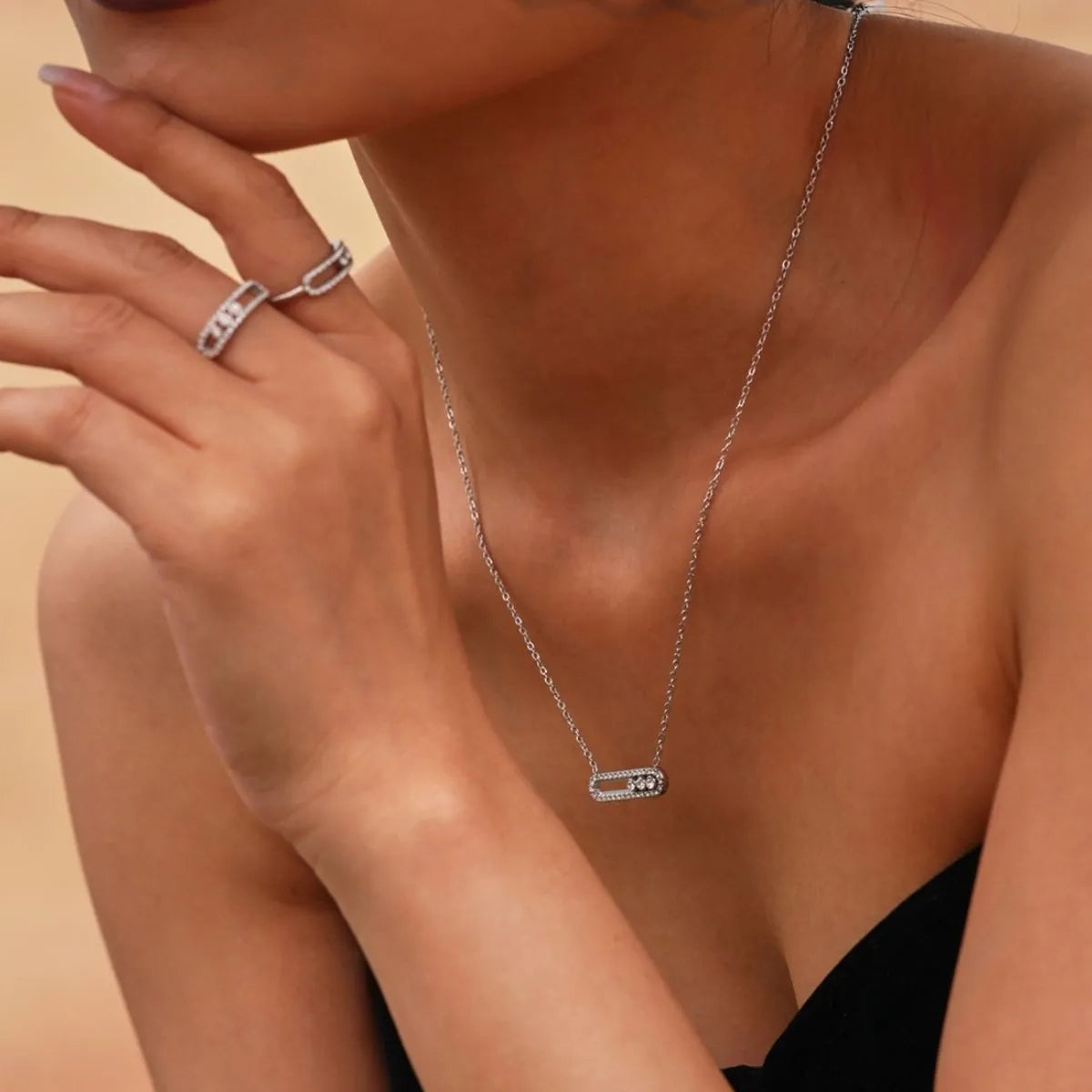 Moving Crystal Bar Necklace and Ring Jewelry Set - Silver One Size