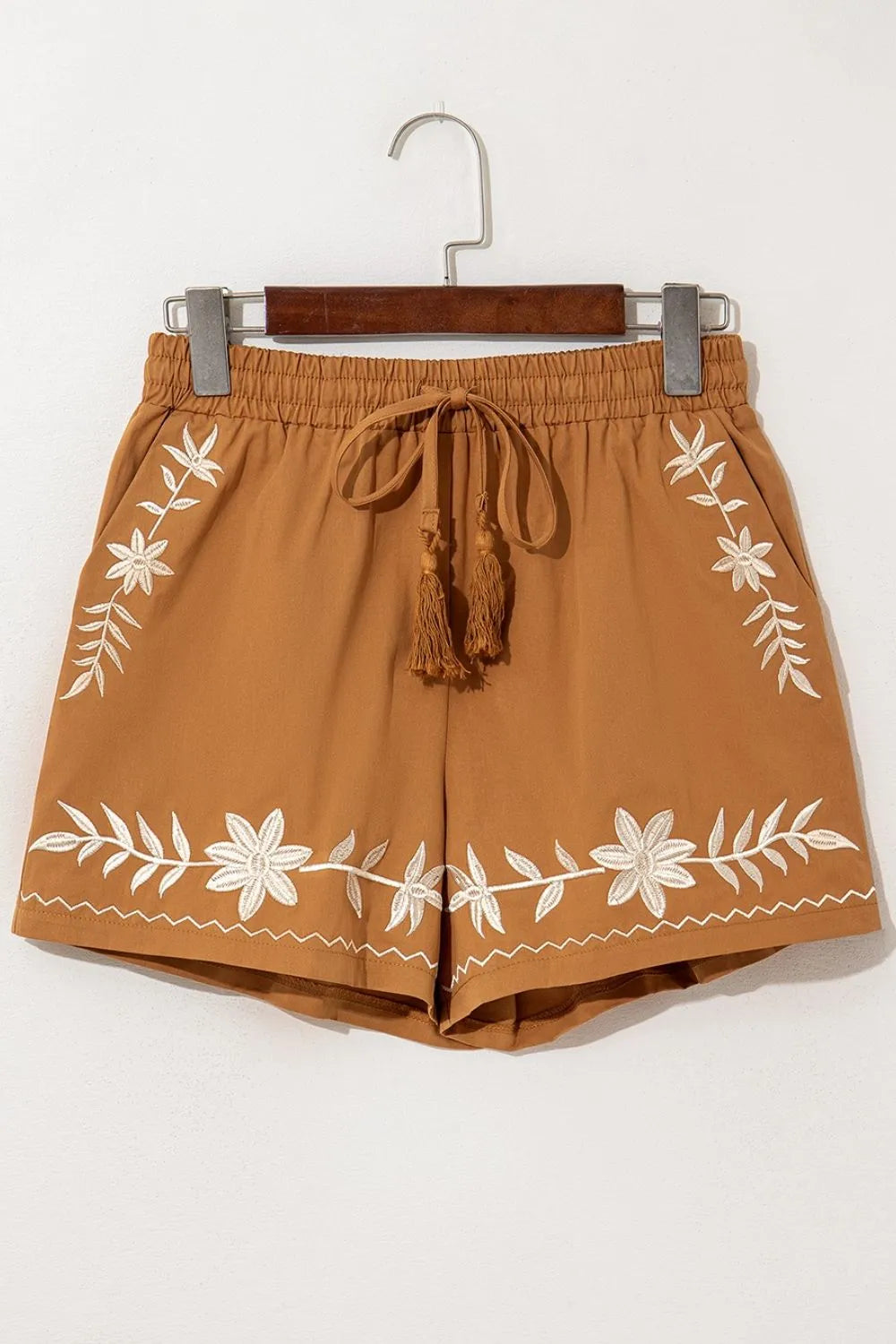 Boho Tasseled Elastic Waist Casual Shorts -