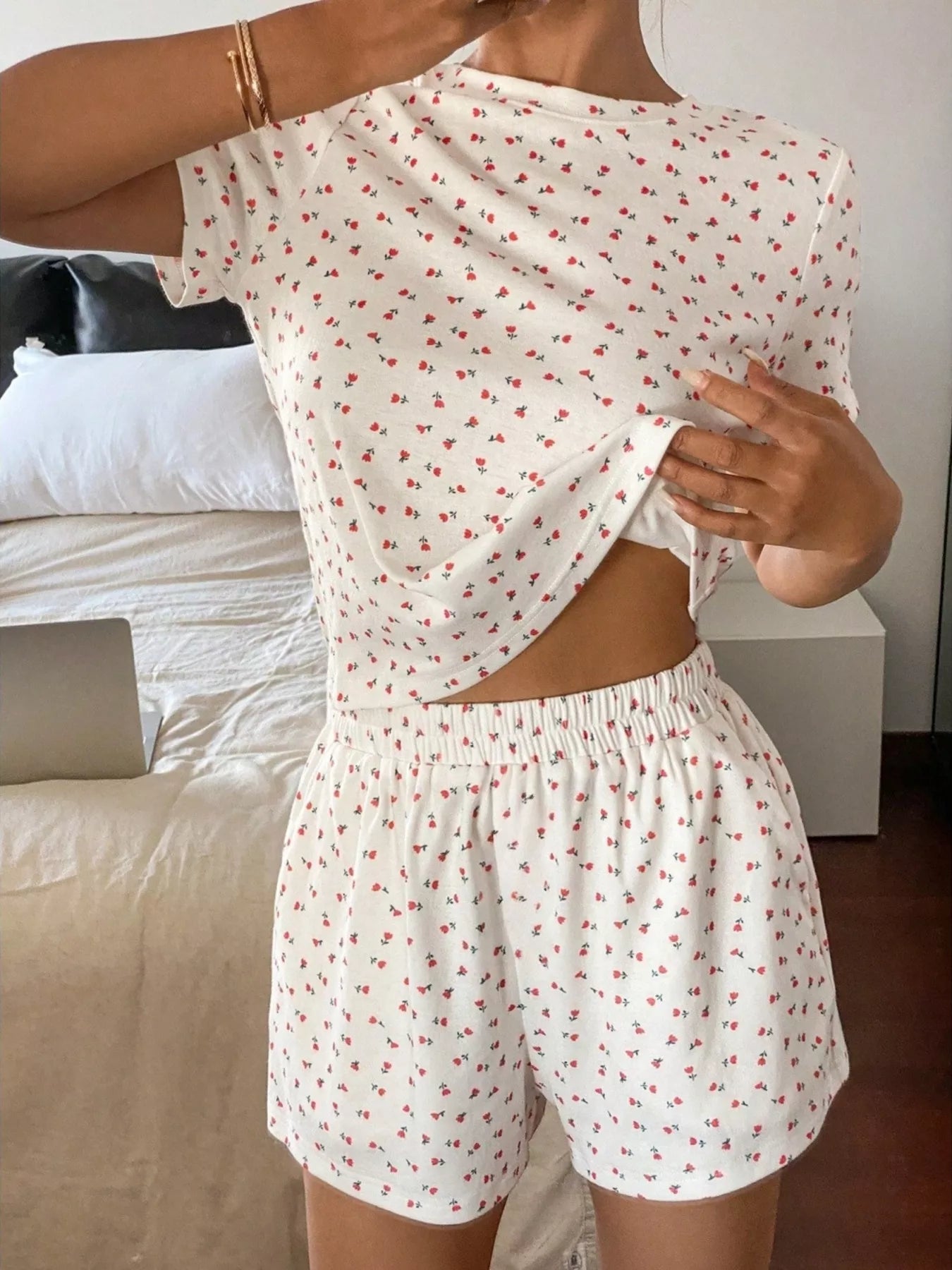 Floral Round Neck Top and Shorts Lounge Set - White