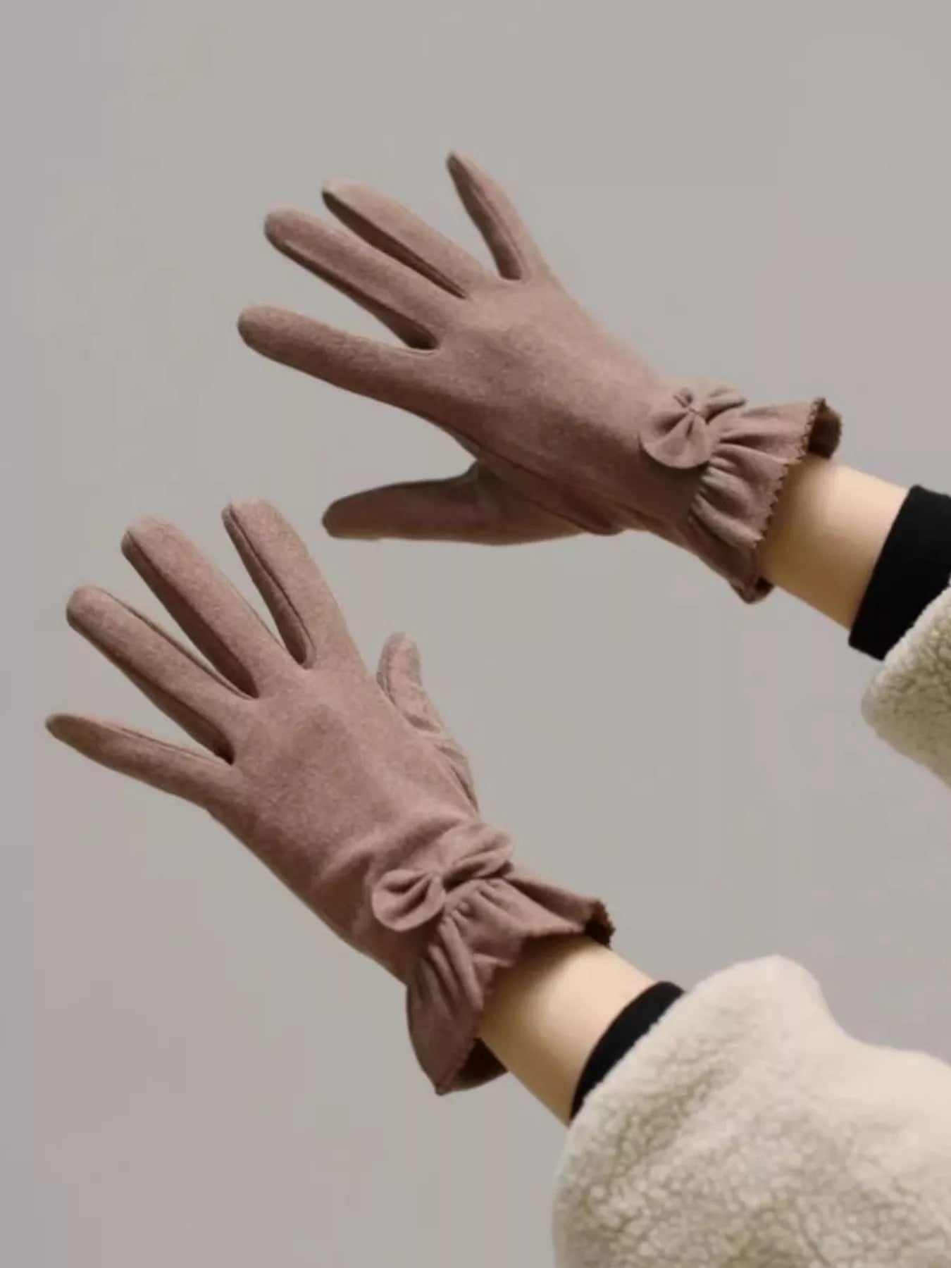 Ruffled Cuff Bow Gloves -
