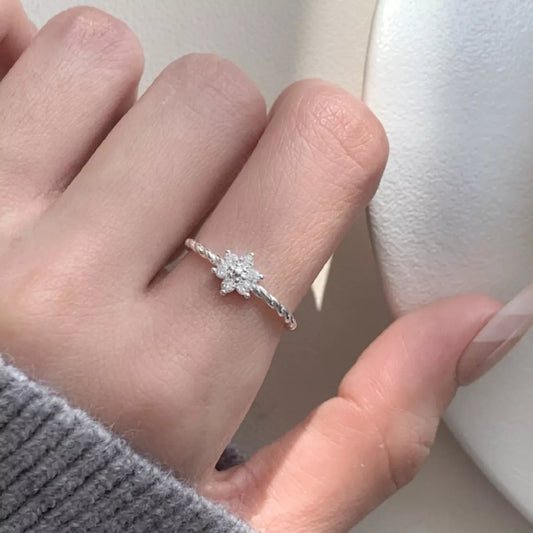 Sterling Silver Zircon Flower Open Ring - Silver One Size