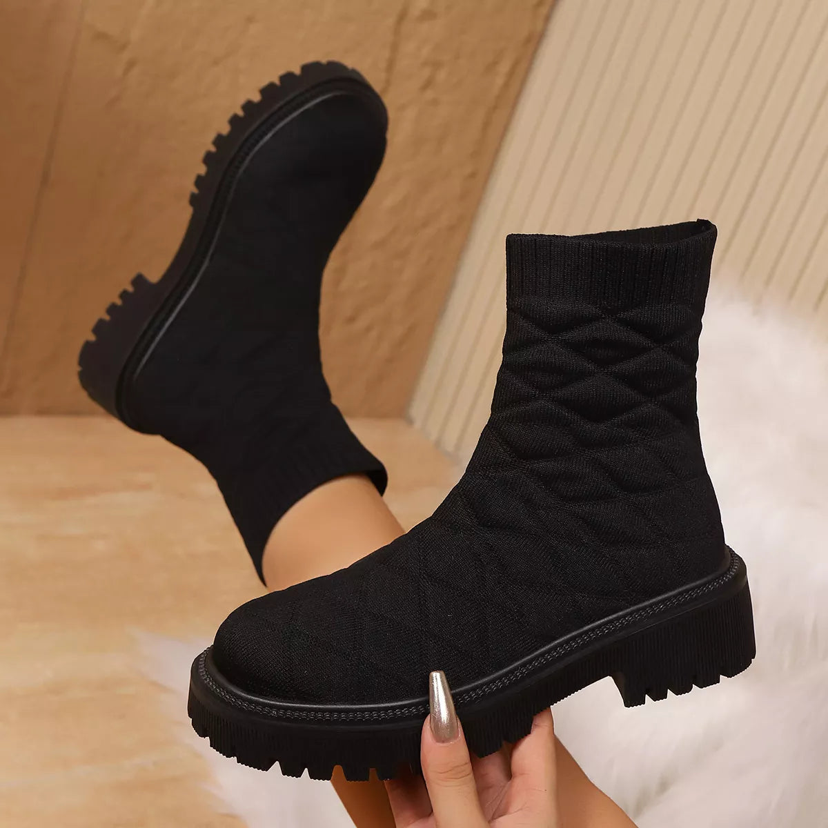 Round Toe Block Heels Boots - Black