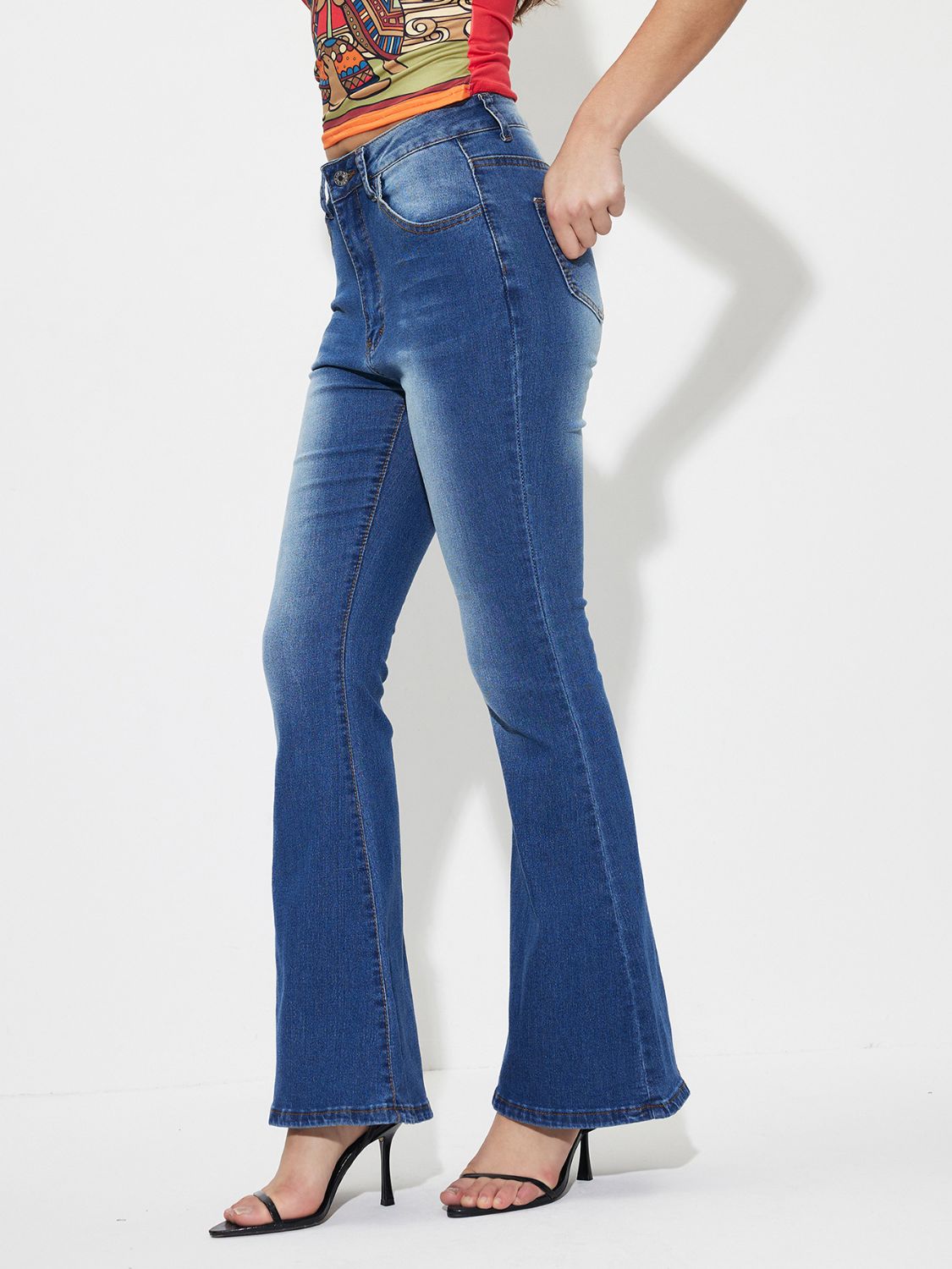 Mid-Rise Waist Bootcut Jeans - Medium