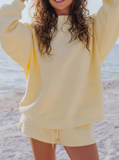 Relaxed Fit Round Neck Sweatshirt and Shorts Set - Yellow