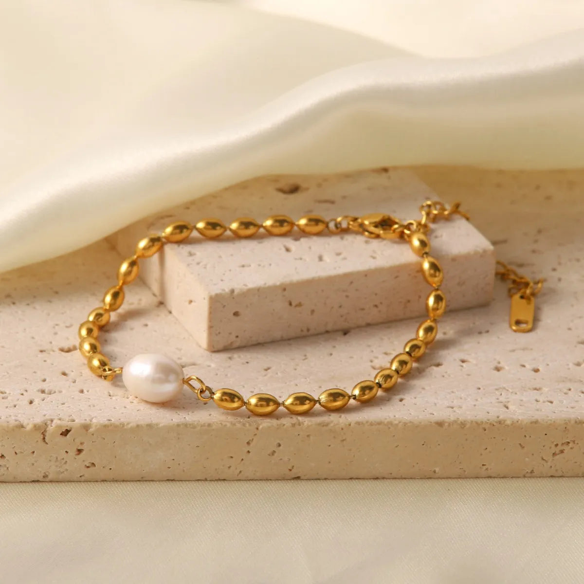 Pearl and Gold Chain Jewelry Set with Necklace and Bracelet -