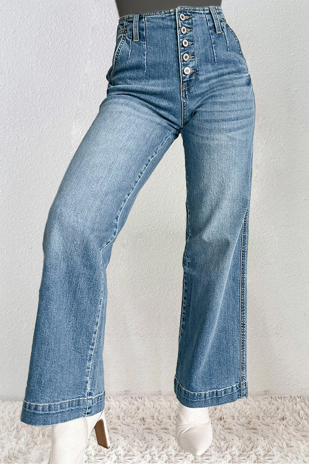 Straight Jeans with Pockets - Medium