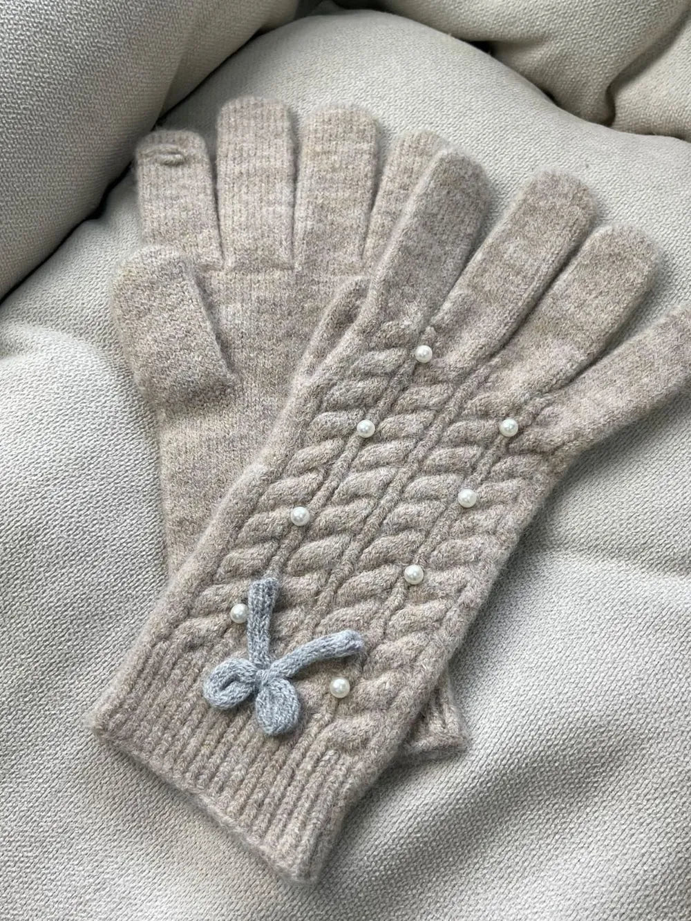 Thermal Pearl Detail Bow Five-Finger Gloves - Khaki One Size