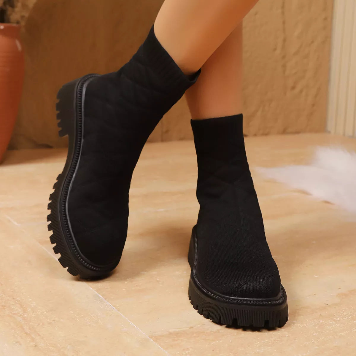 Round Toe Block Heels Boots - Black